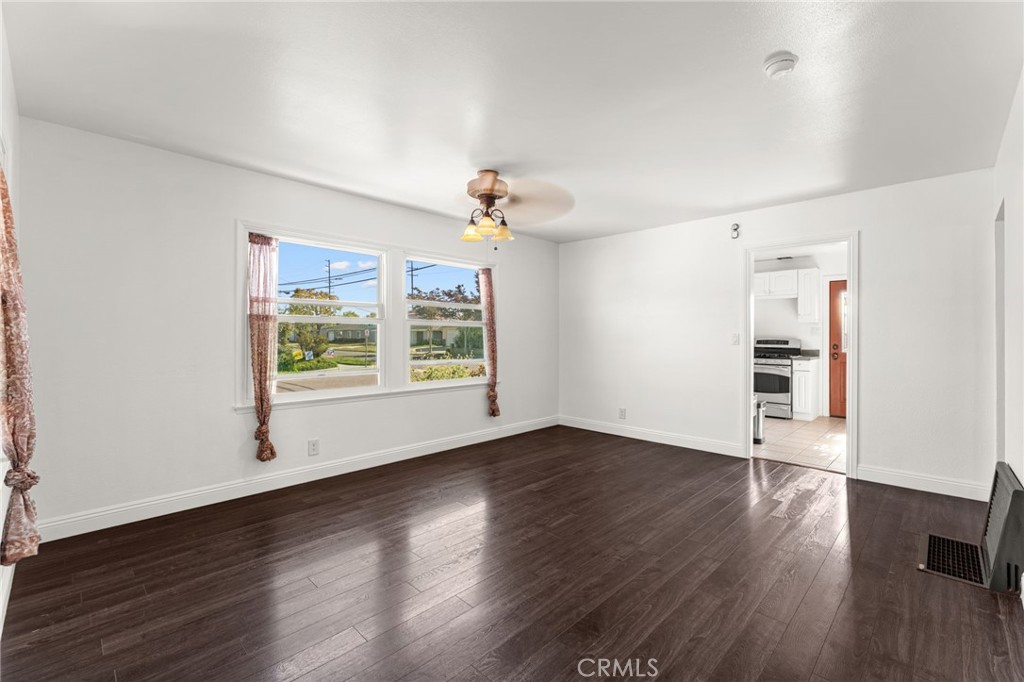 6332 Cherokee Property Photo 5
