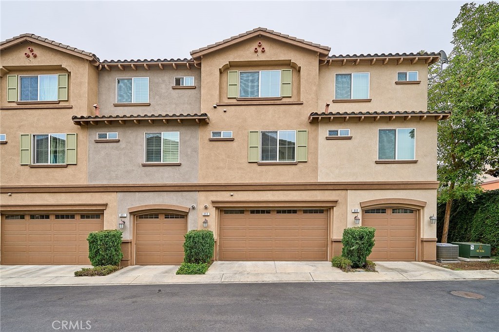 853 E Hollyvale Property Photo 10