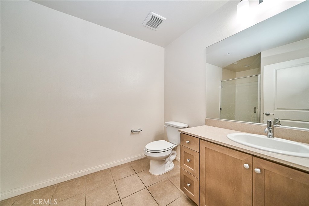853 E Hollyvale Property Photo 21