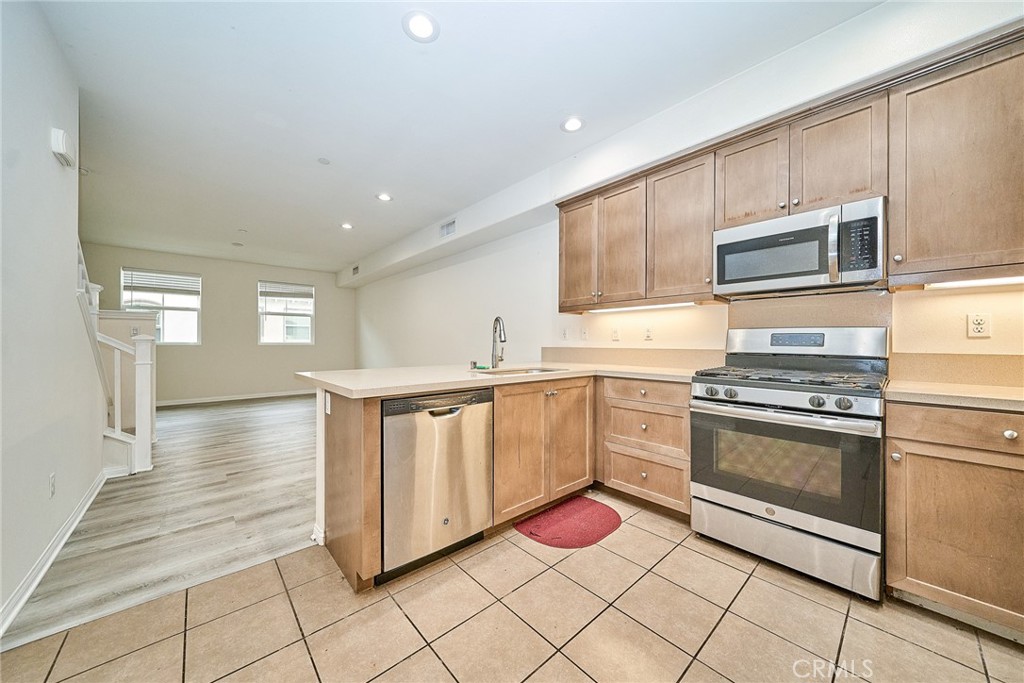 853 E Hollyvale Property Photo 22