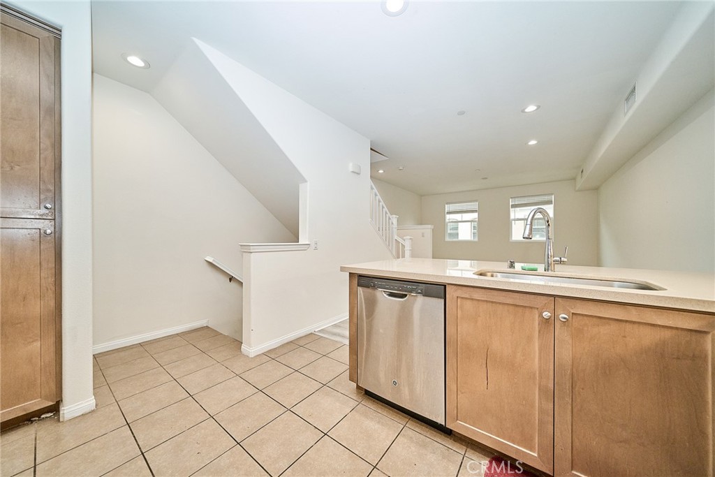 853 E Hollyvale Property Photo 24