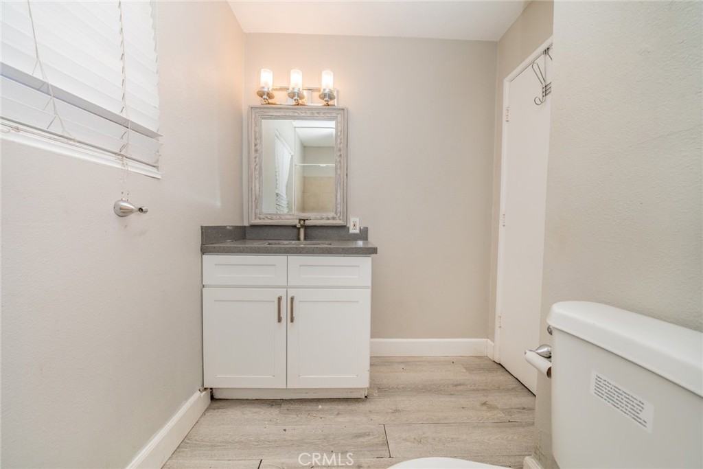 732 S Acacia Property Photo 16