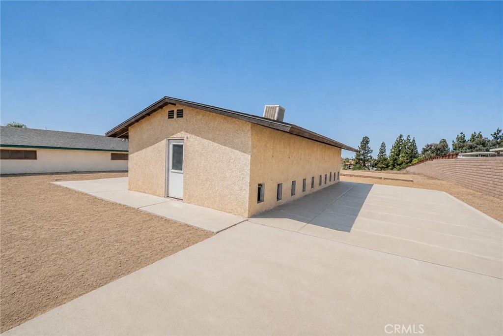 732 S Acacia Property Photo 29