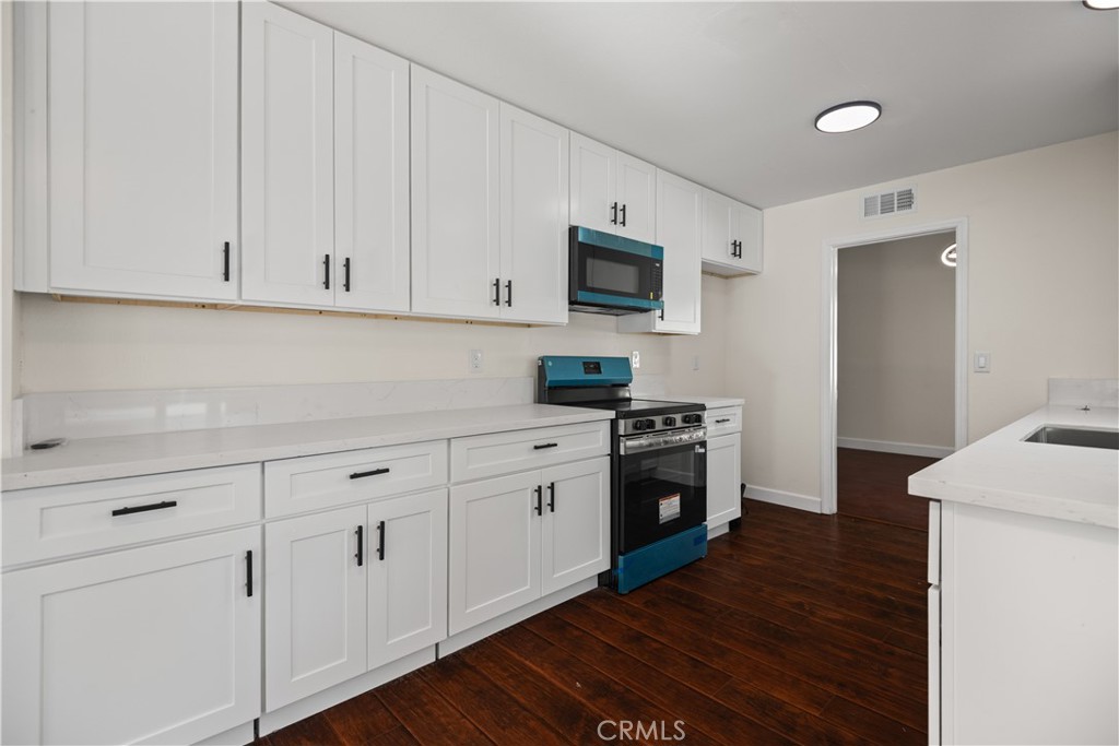 10143 Bristol Dr Property Photo 7