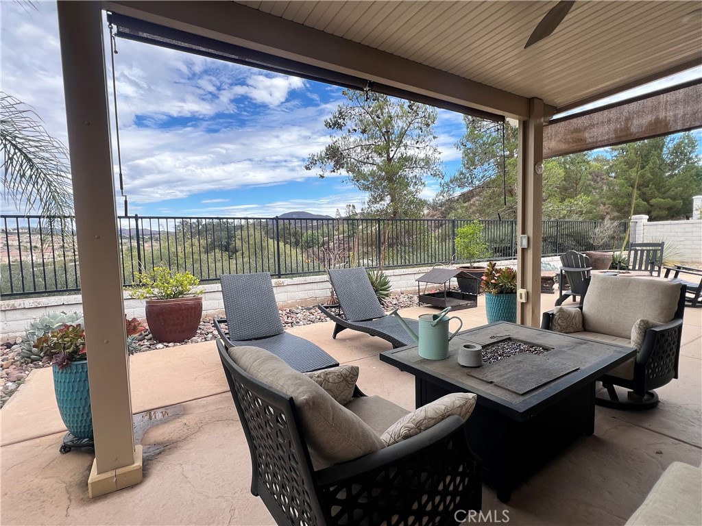 45804 Corte Mislanca Property Photo 2
