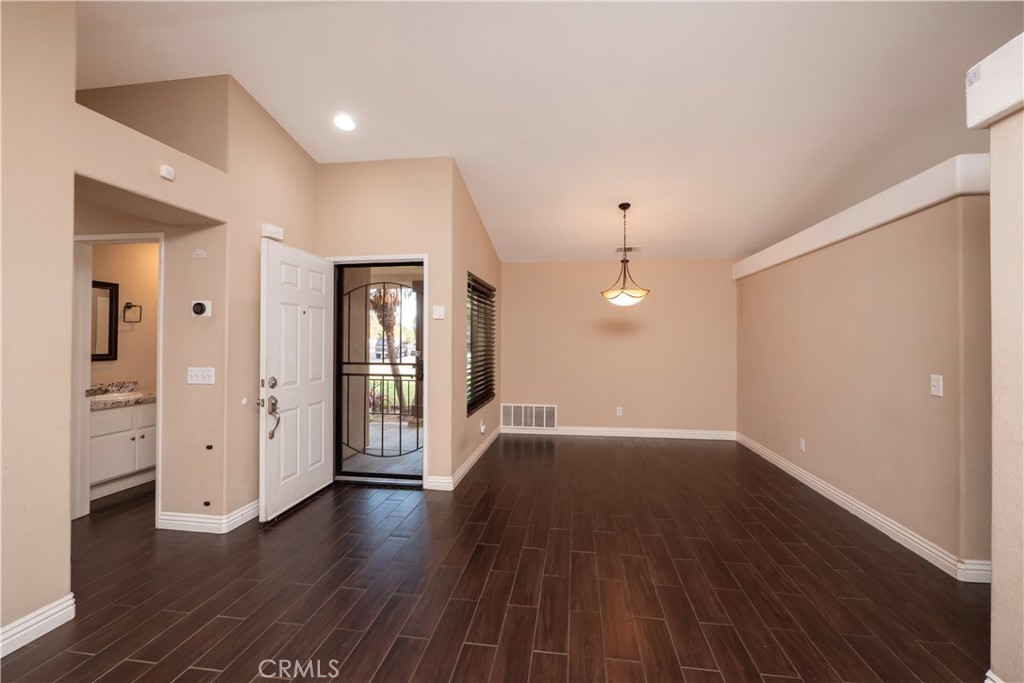 40525 Sunflower Property Photo 9
