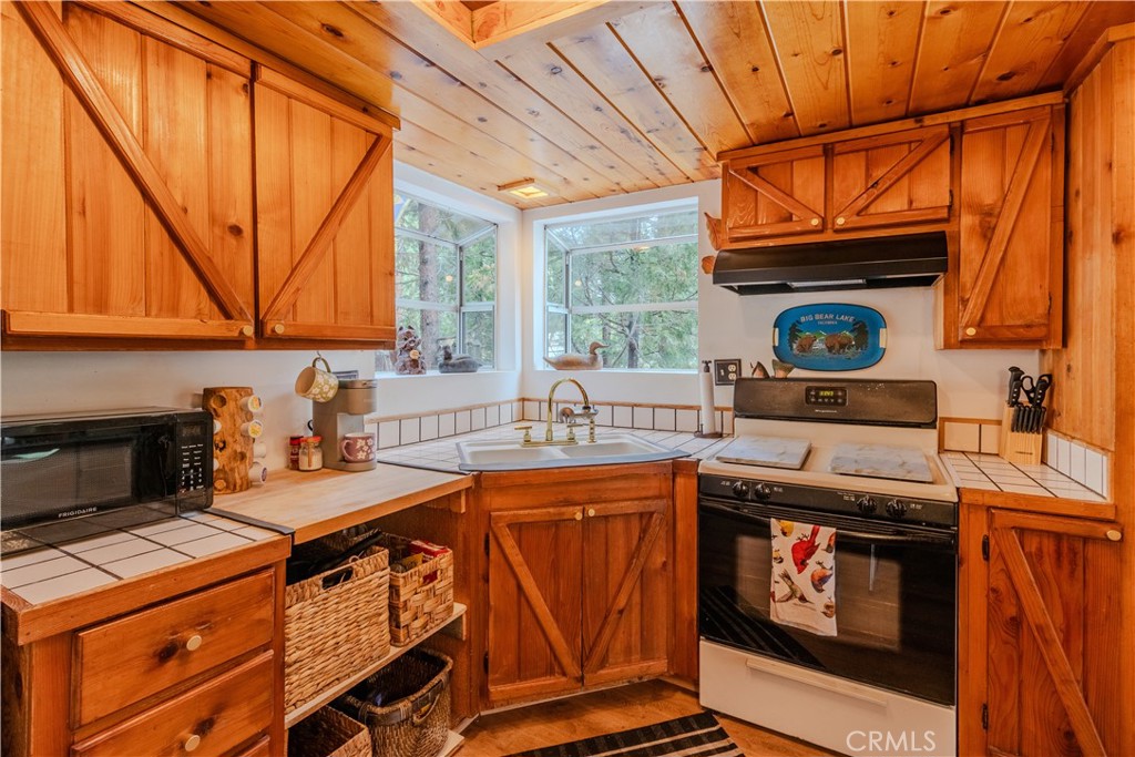 26237 Sky Ridge Property Photo 18