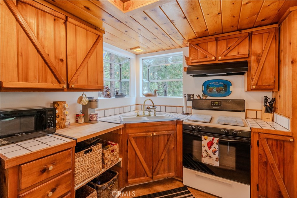 26237 Sky Ridge Property Photo 18