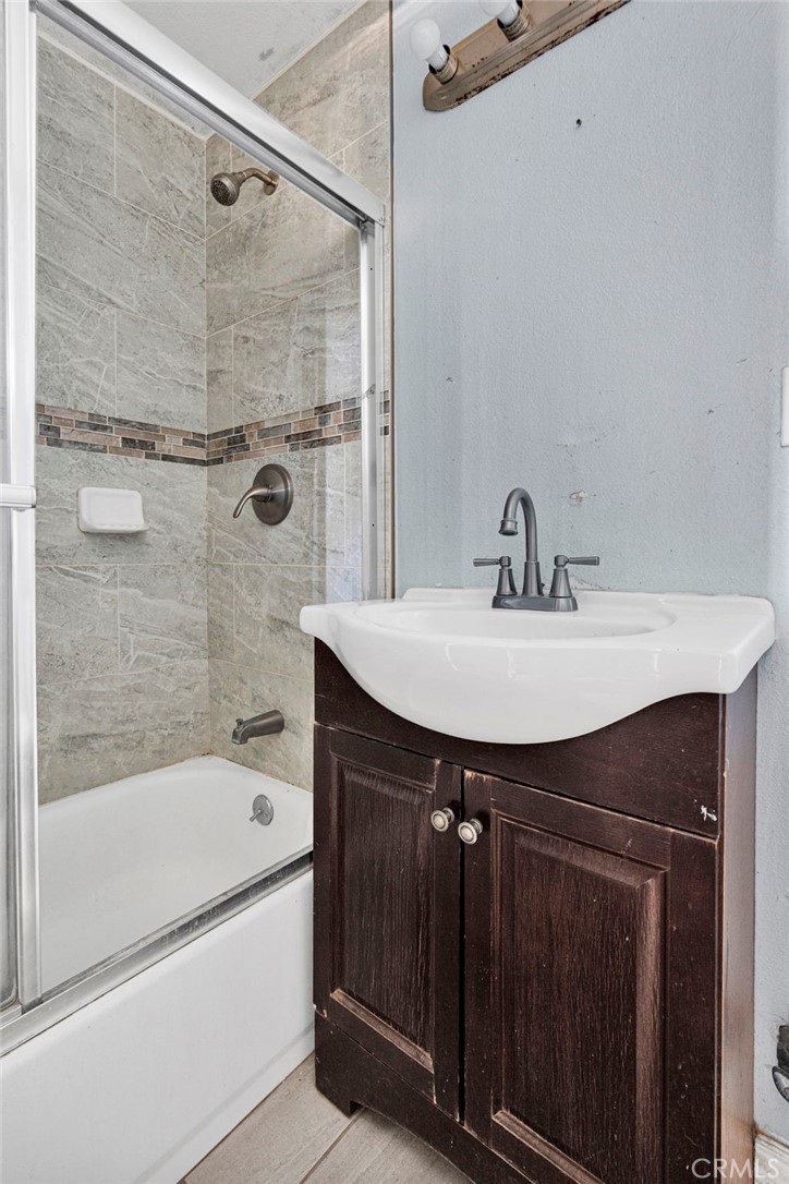 10912 Matilija Property Photo 20