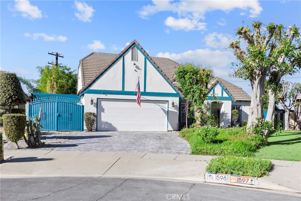 1598 Oakdale Court Property Photo 1