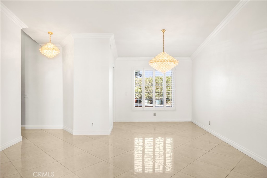 1598 Oakdale Court Property Photo 8