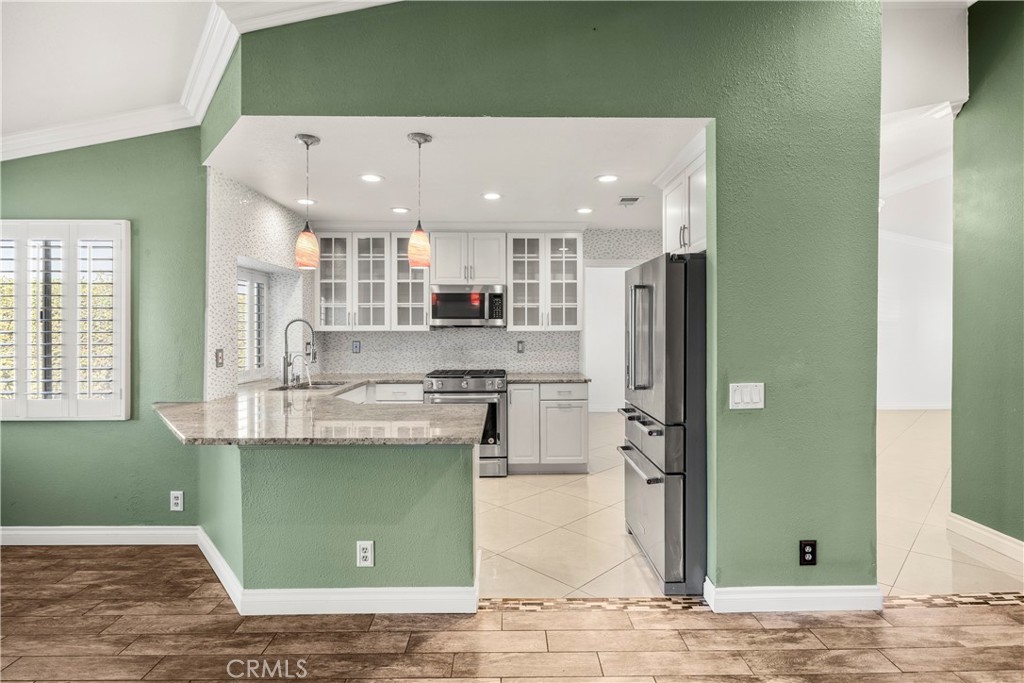 1598 Oakdale Court Property Photo 16