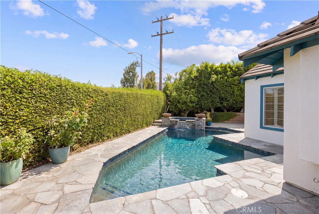 1598 Oakdale Court Property Photo 48