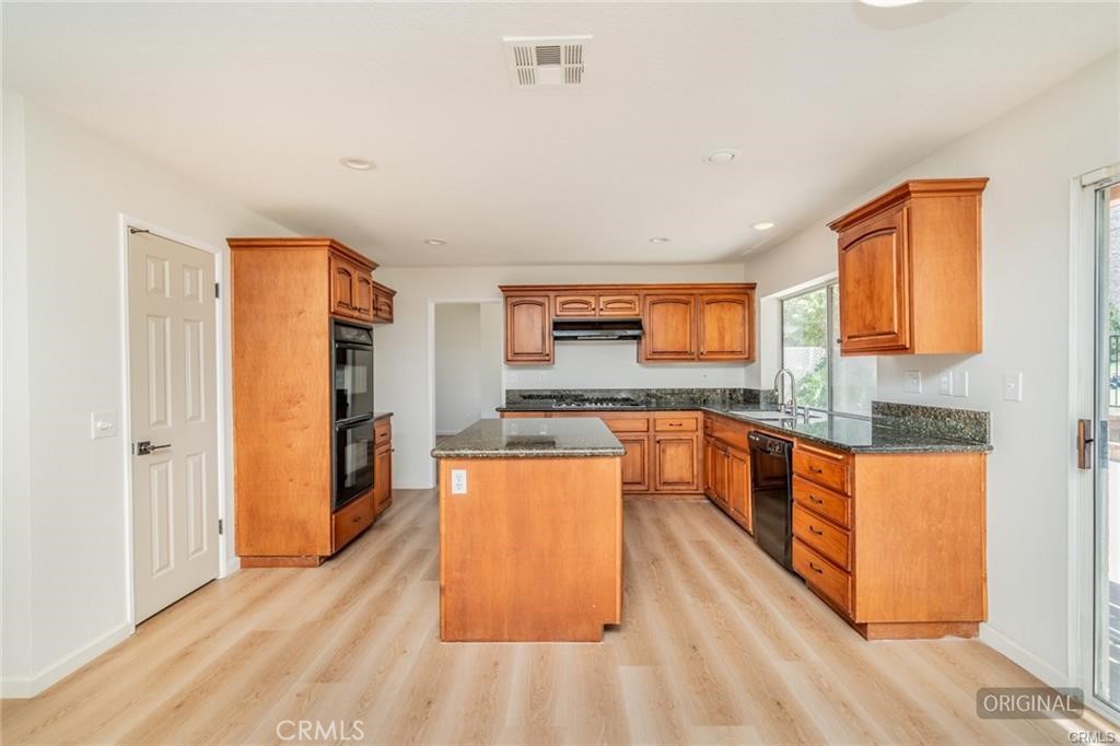 28639 Carnoustie Avenue Property Photo 6
