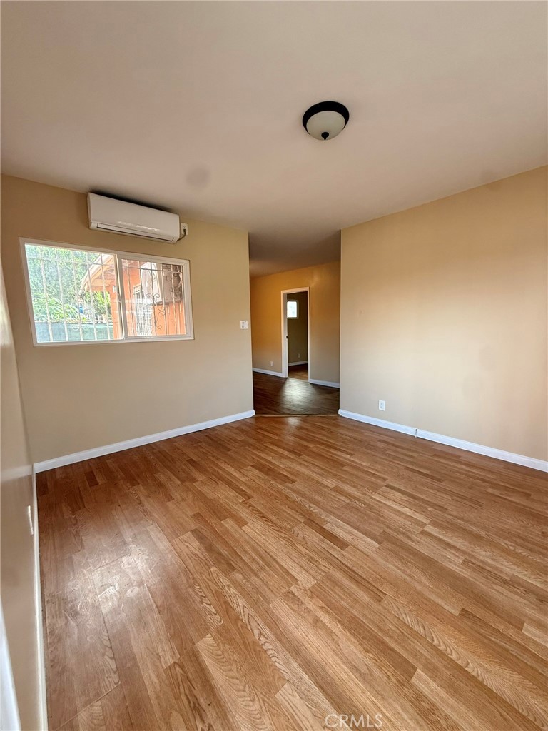 6117 S Hoover Property Photo 3