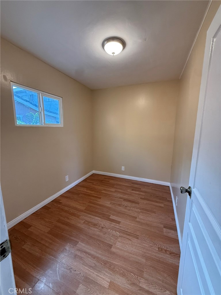 6117 S Hoover Property Photo 6