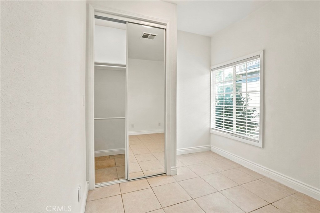 239 N Riverside Property Photo 21