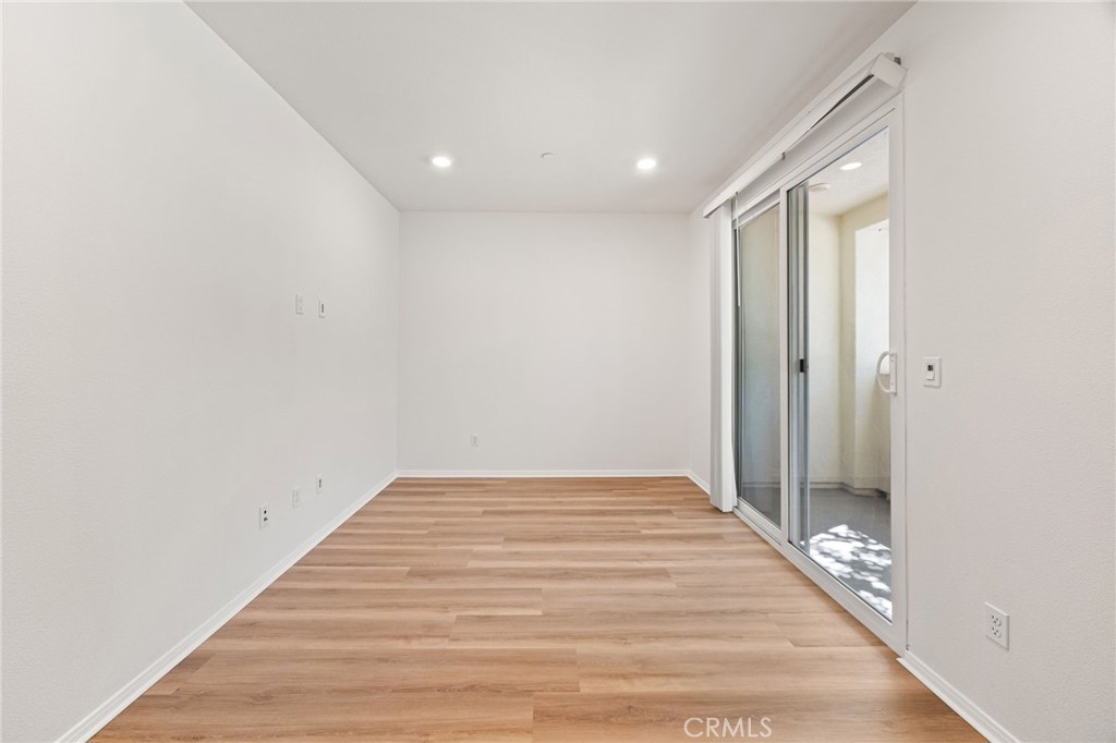 7347 Solstice Property Photo 2