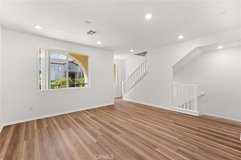 7347 Solstice Property Photo 4