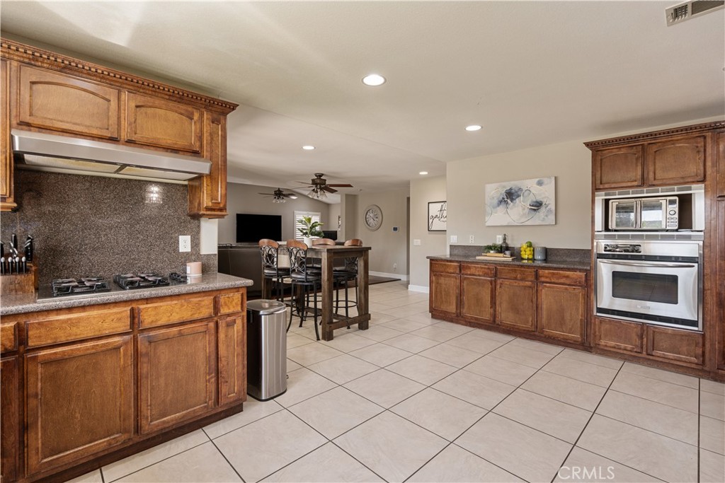 1150 W Aster Street Property Photo 6
