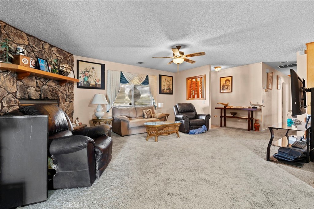 20971 Thunderbird Road Property Photo 10