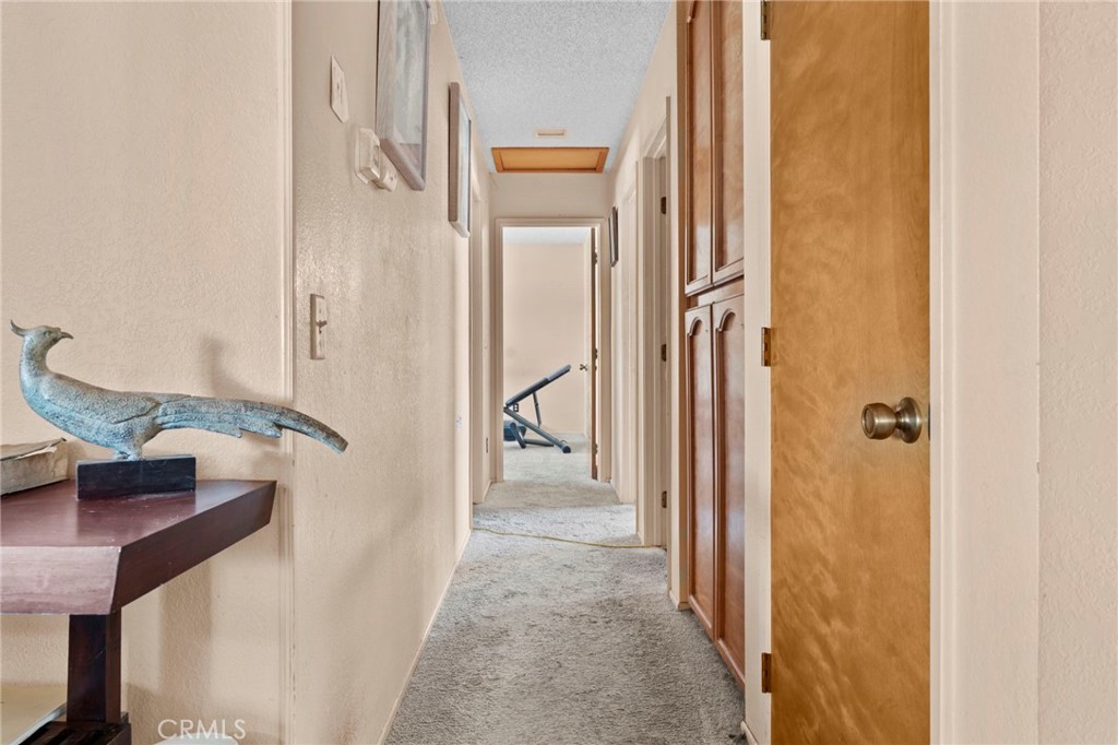 20971 Thunderbird Road Property Photo 11