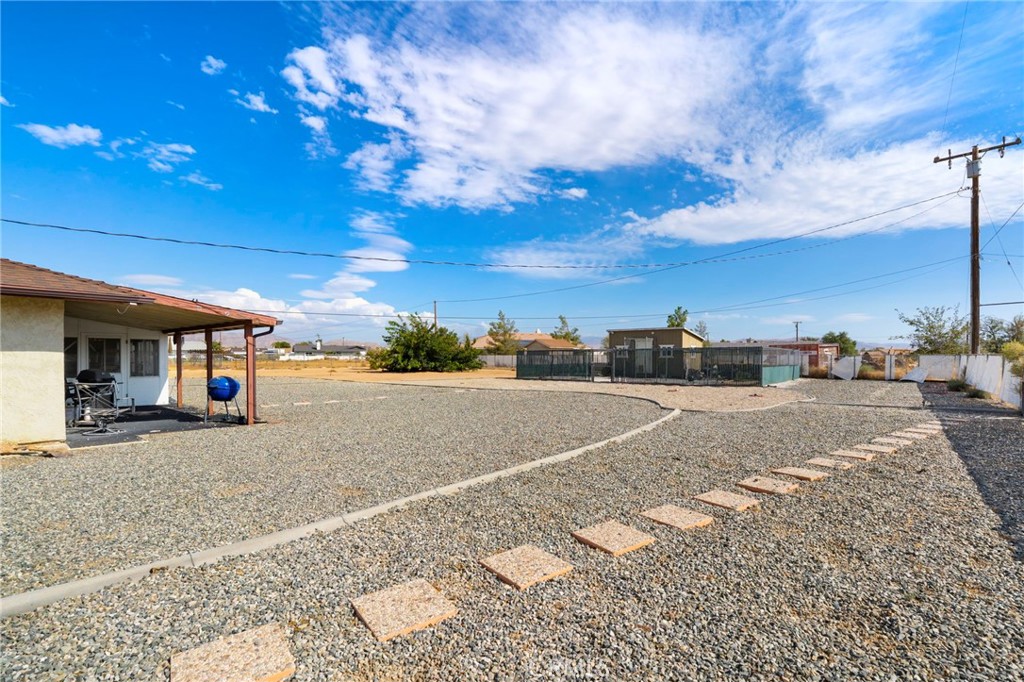 20971 Thunderbird Road Property Photo 32