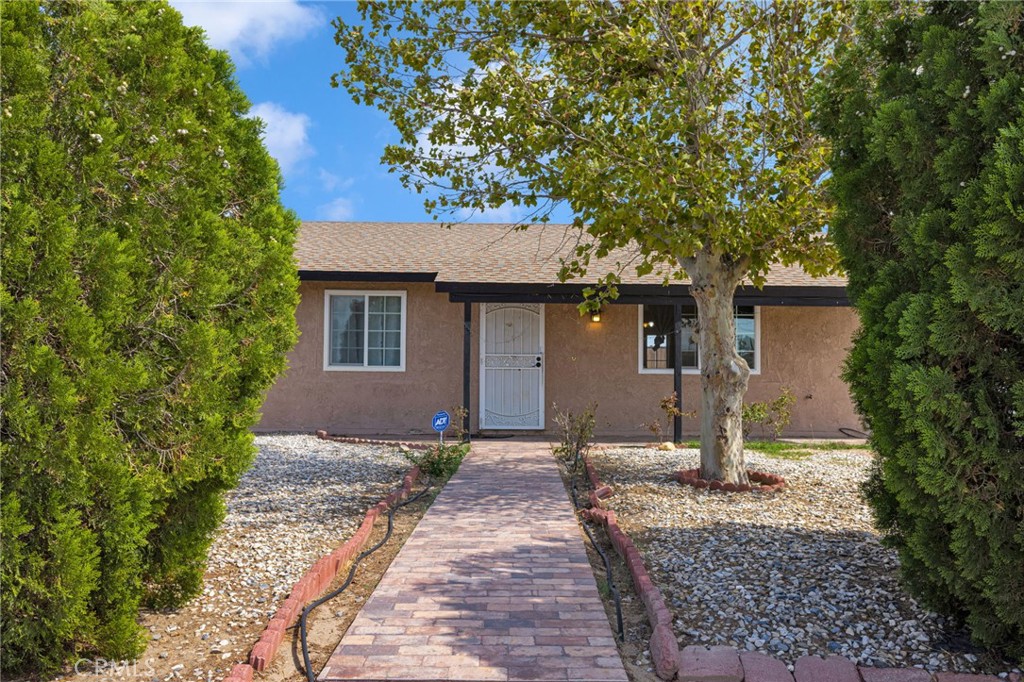 18907 Muskrat Avenue Property Photo 4