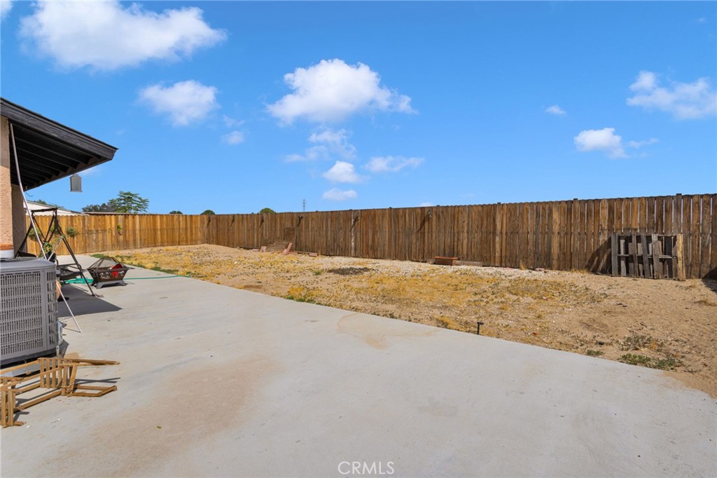 18907 Muskrat Avenue Property Photo 24