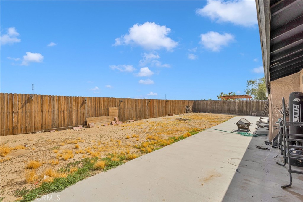 18907 Muskrat Avenue Property Photo 28