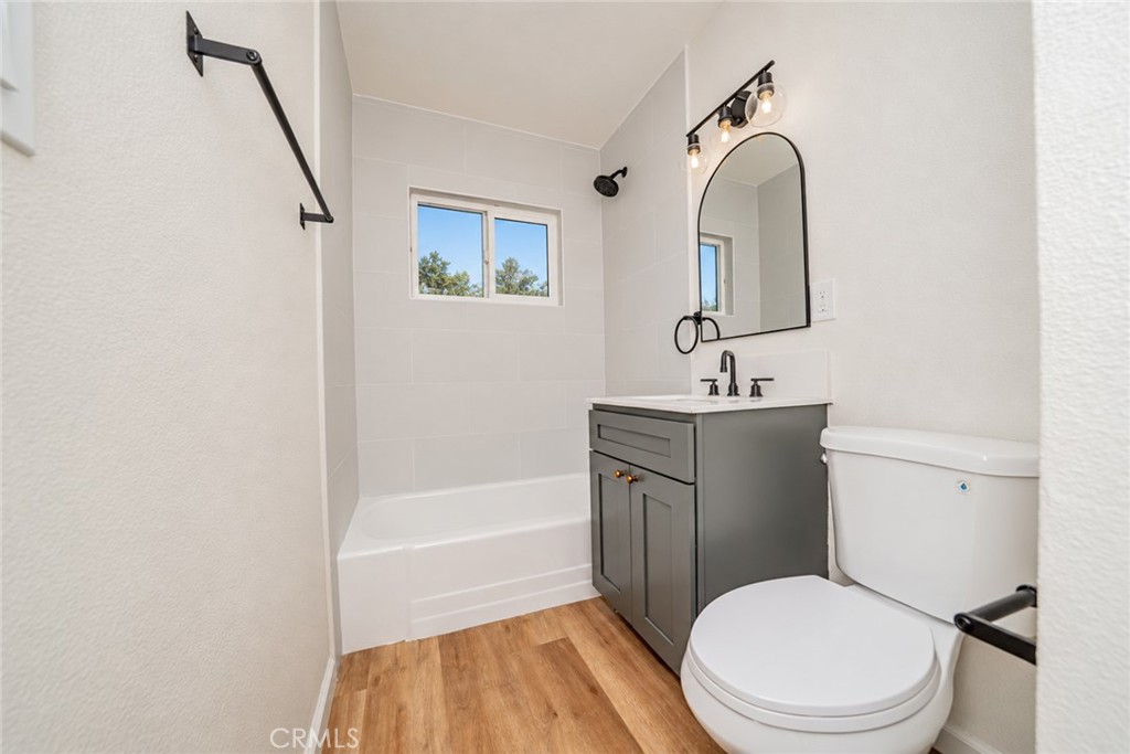 8859 Glencoe Drive Property Photo 10