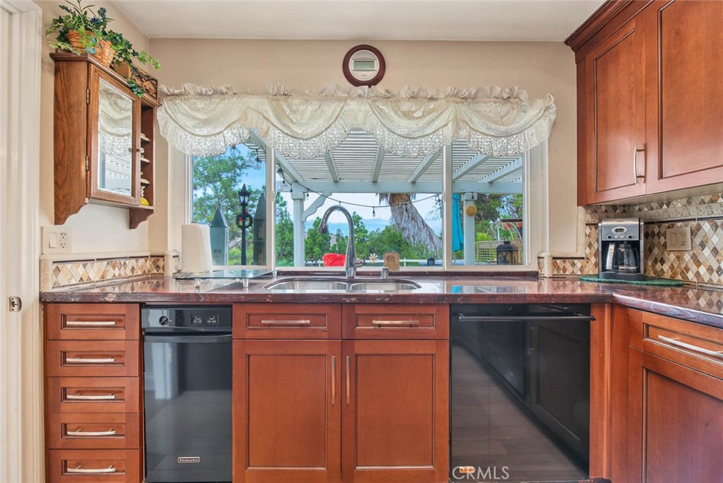 1801 Via Palomares Property Photo 37