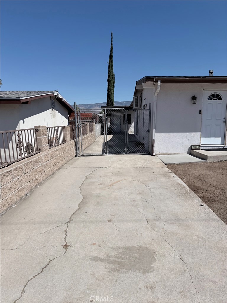 2045 Capri Property Photo 4