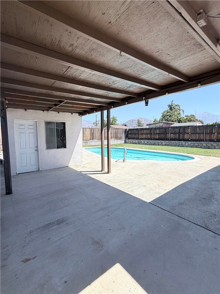 2045 Capri Property Photo 20