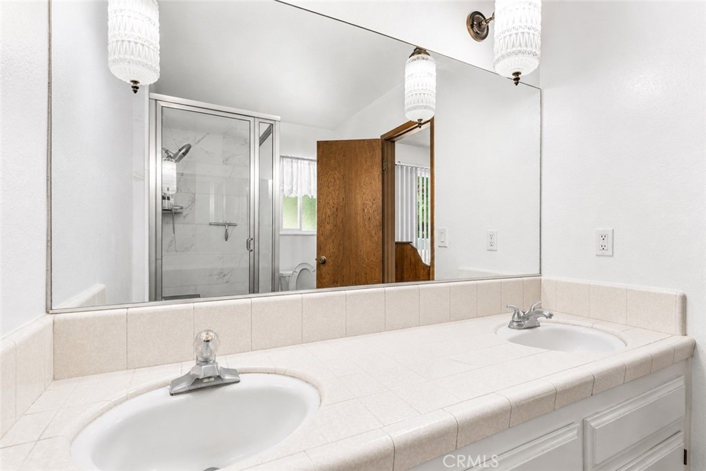 747 N Greenwood Avenue Property Photo 25