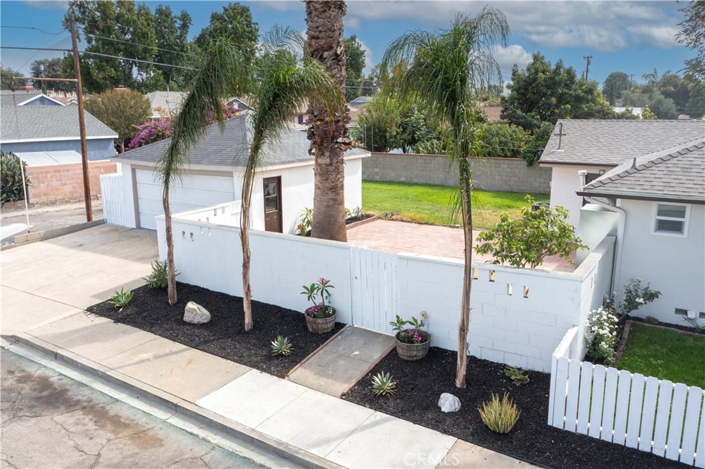 643 San Bernardino Avenue Property Photo 10