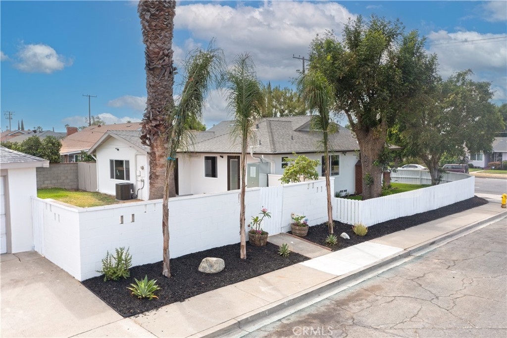 643 San Bernardino Avenue Property Photo 15