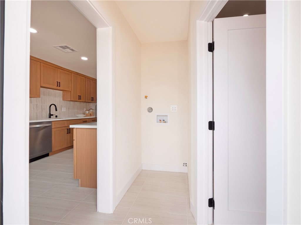 643 San Bernardino Avenue Property Photo 34