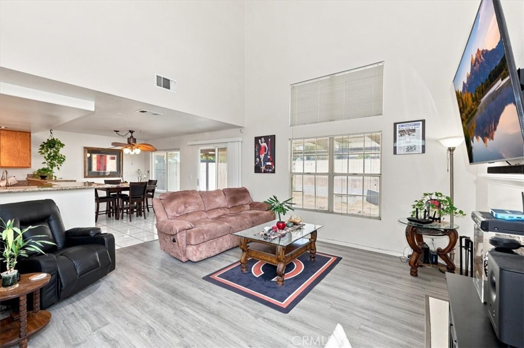 13962 Green Vista Property Photo 6