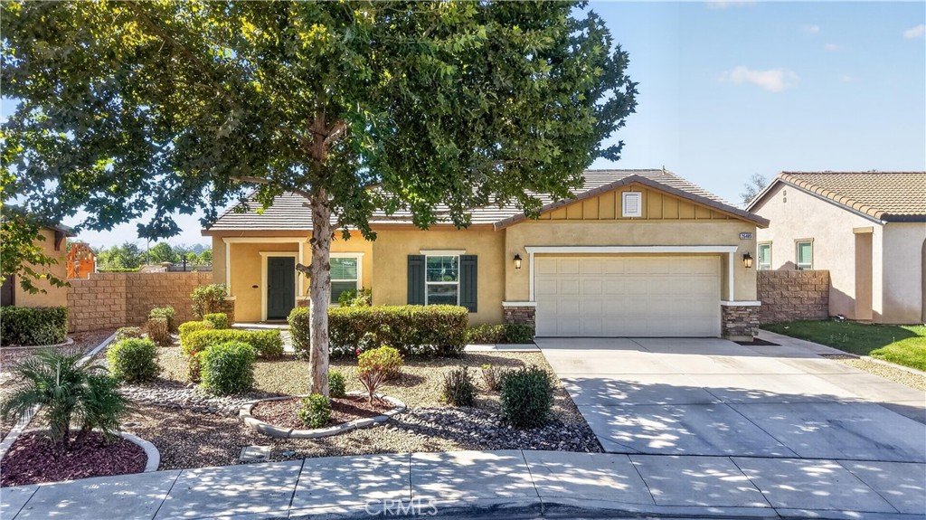 26489 Mallory Court Property Photo 4