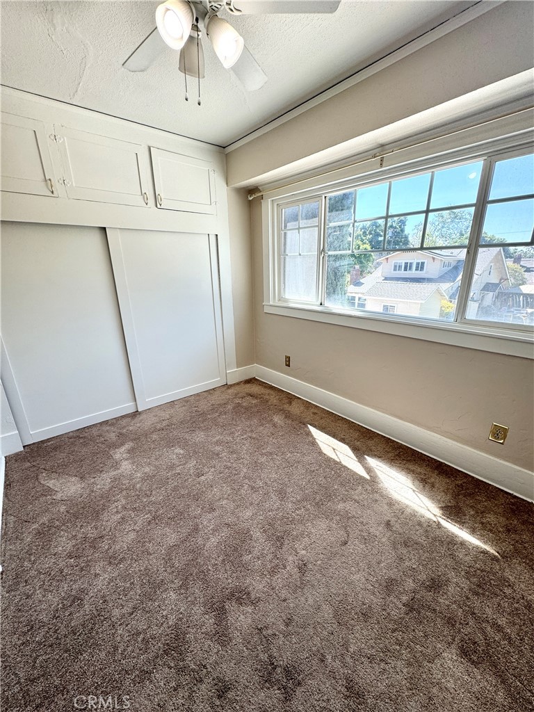150 W 9th 1 Property Photo 8