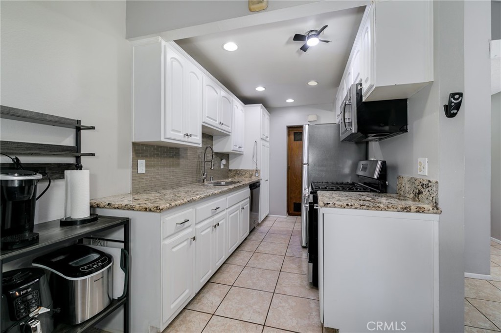 1439 Fredericks Property Photo 8