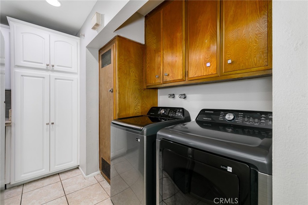1439 Fredericks Property Photo 10