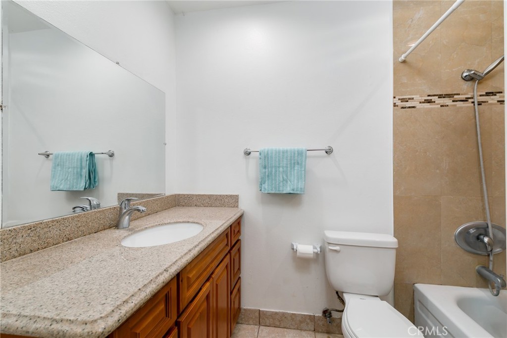 1439 Fredericks Property Photo 11
