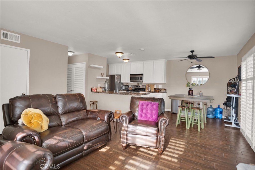 4503 Donner Court Property Photo 8