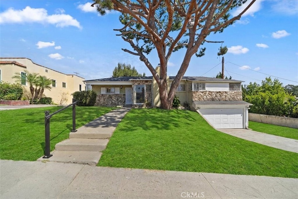 4115 W 61st Property Photo 1