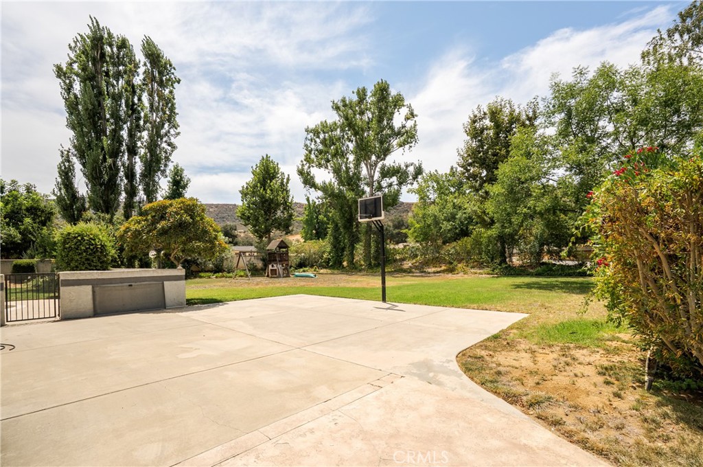 37191 Wildwood View Property Photo 5