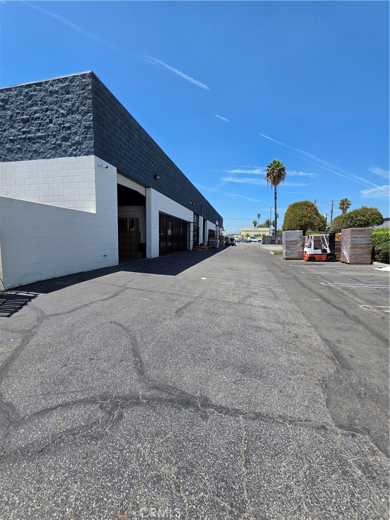 4520 Baldwin Ave D And E Property Photo 2
