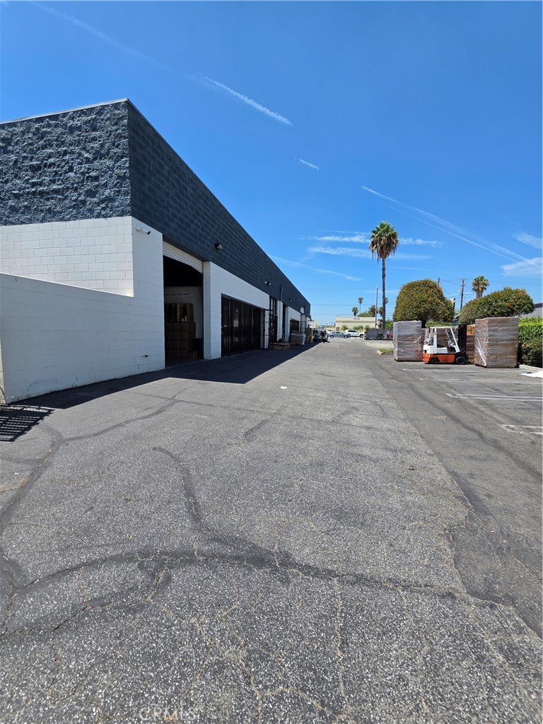 4520 Baldwin Ave D And E Property Photo 2