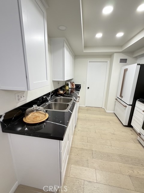 9785 Louise Way Property Photo 13